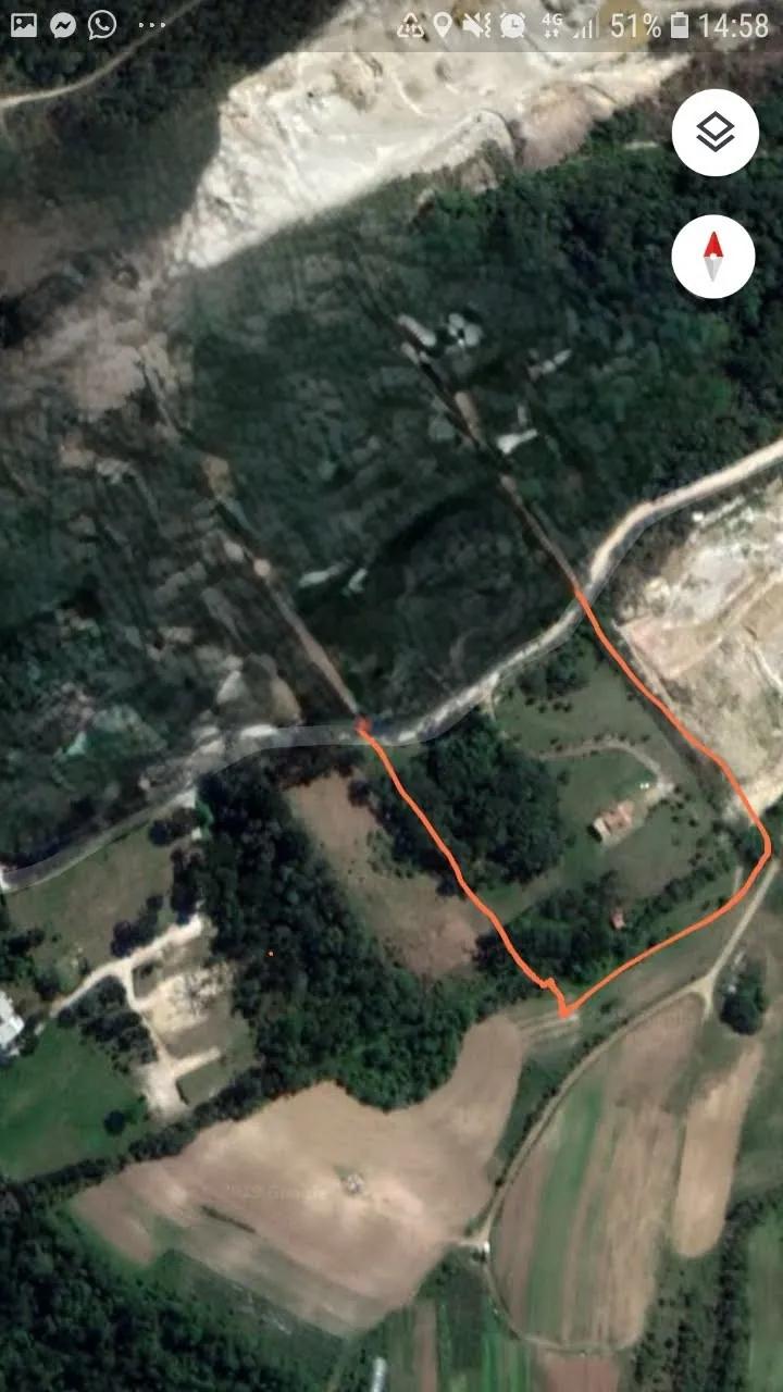Chácara com 12.900m2 e belíssima casa com 300m2 no Marmeleiro
